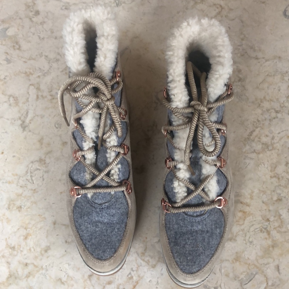 Sorel Sneakchic Alpine Shearling and Leather Laceup Boots Size 8 - Picture 10 of 16